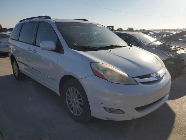 2008 Toyota Sienna XLE