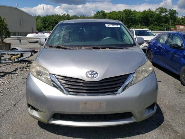 2011 Toyota Sienna LE