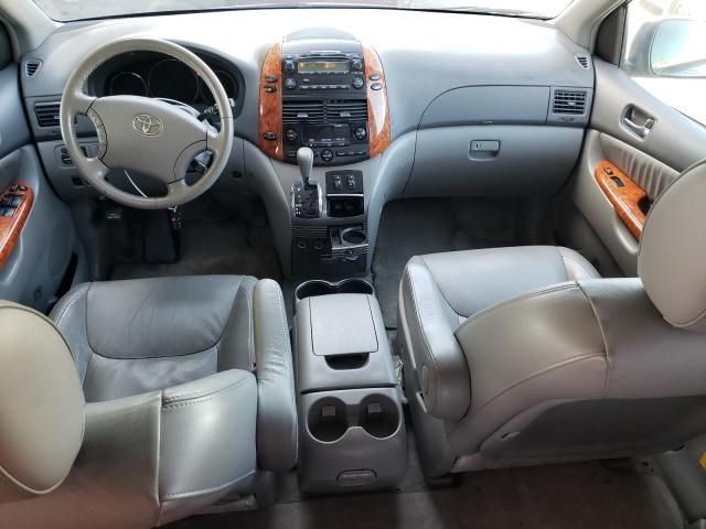 2008 Toyota Sienna XLE