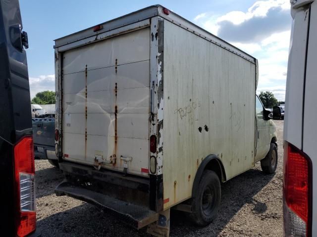 2005 Ford Econoline E350 Super Duty Cutaway Van