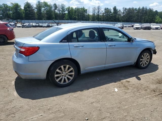 2013 Chrysler 200 Touring