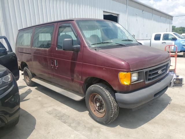 2004 Ford Econoline E350 Super Duty Wagon