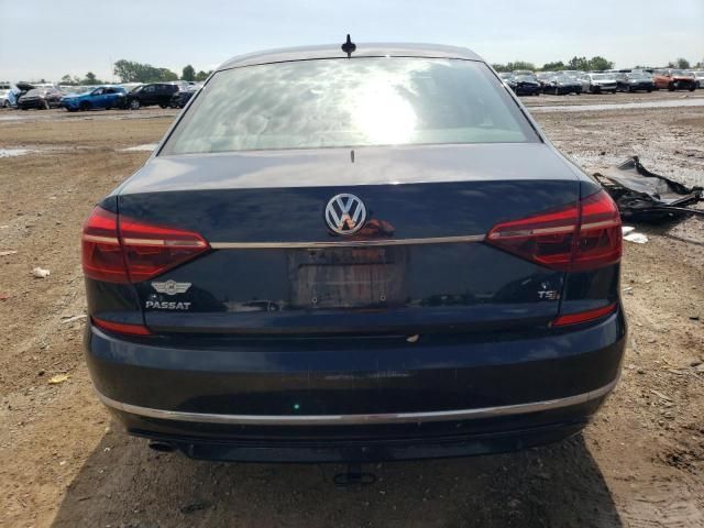 2017 Volkswagen Passat R-Line