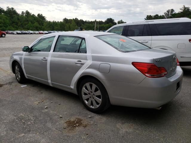 2005 Toyota Avalon XL