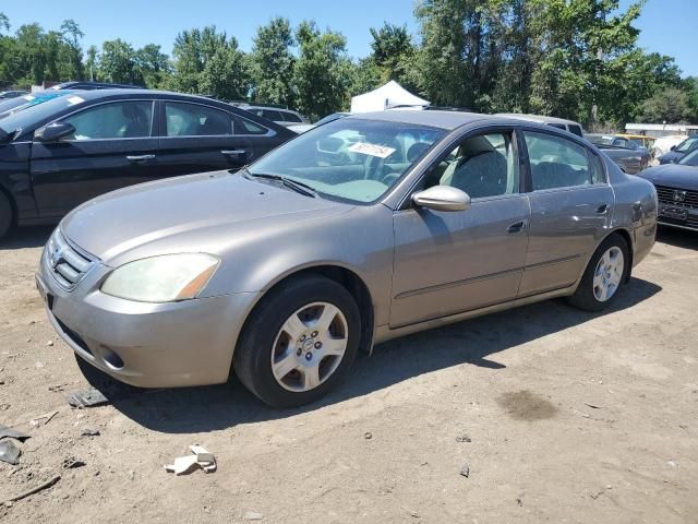 2004 Nissan Altima Base