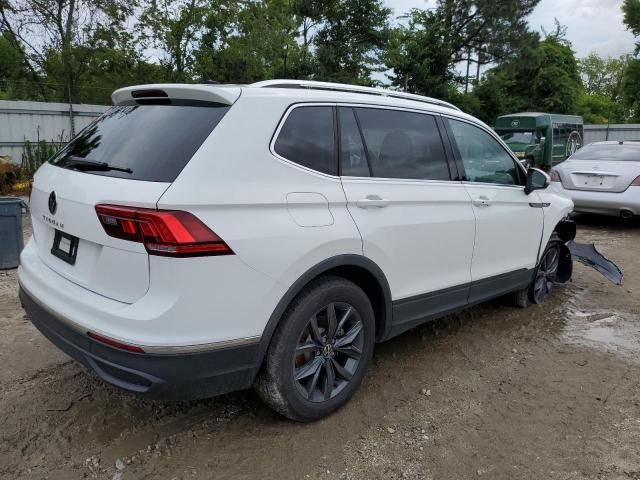 2022 Volkswagen Tiguan SE