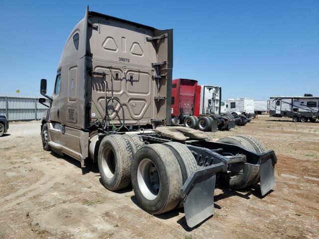 2019 Freightliner Cascadia 126