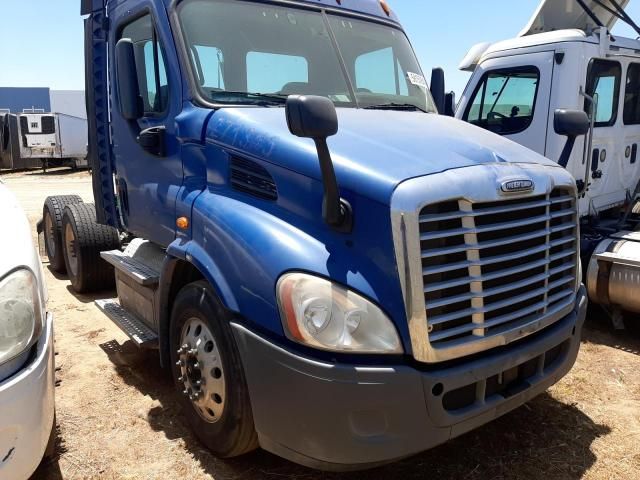 2017 Freightliner Cascadia 113