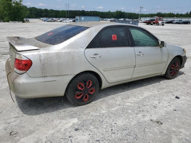 2005 Toyota Camry LE