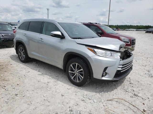 2018 Toyota Highlander SE