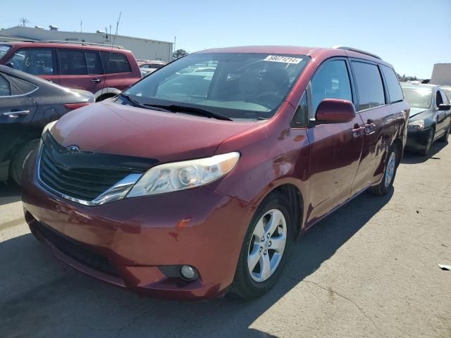 2012 Toyota Sienna LE