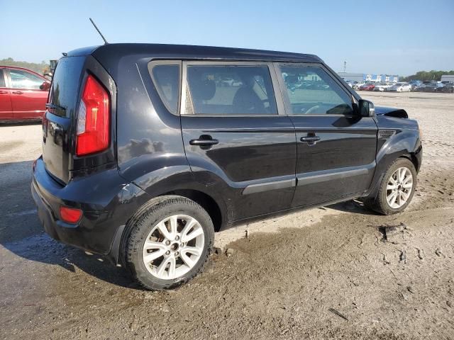 2013 KIA Soul +