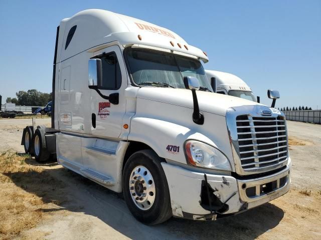 2017 Freightliner Cascadia 125