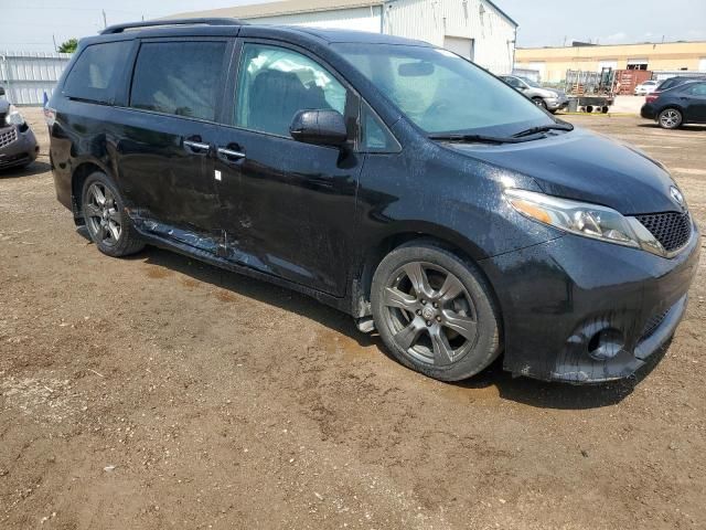 2017 Toyota Sienna SE