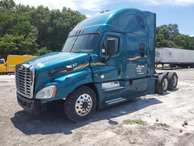 2015 Freightliner Cascadia 125