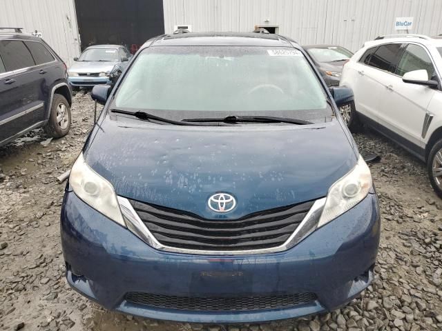 2012 Toyota Sienna LE