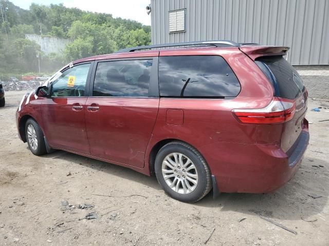 2015 Toyota Sienna XLE