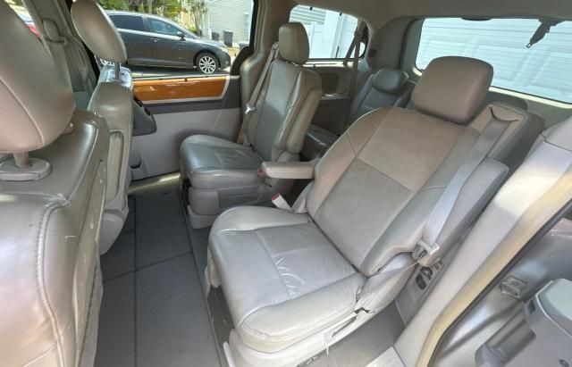 2008 Chrysler Town & Country Limited