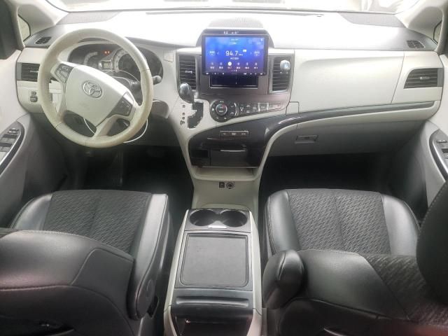 2014 Toyota Sienna Sport