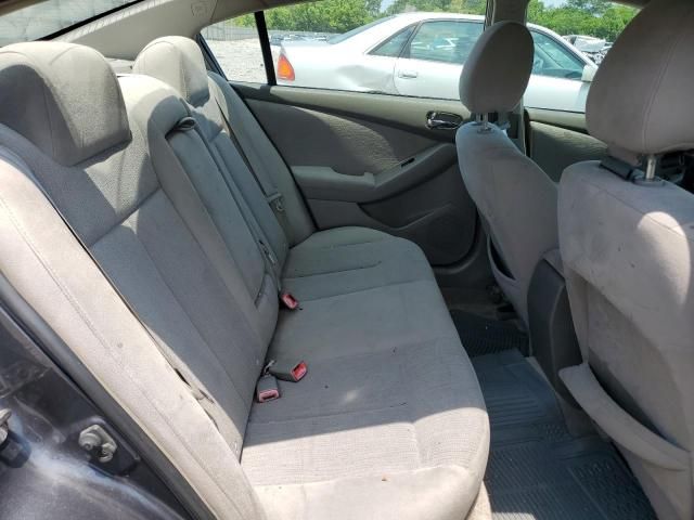 2010 Nissan Altima Base