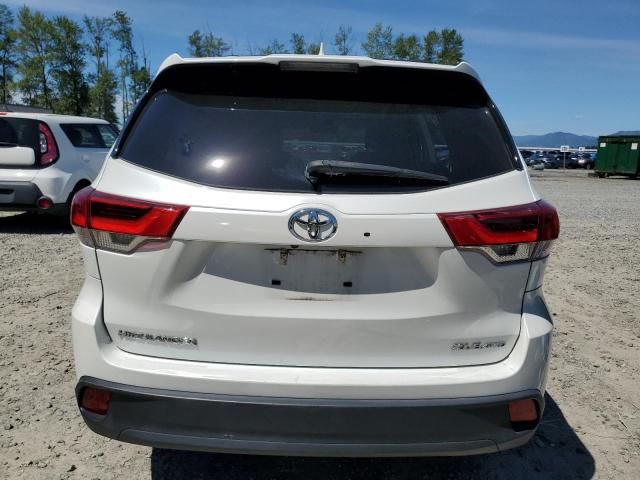 2018 Toyota Highlander SE