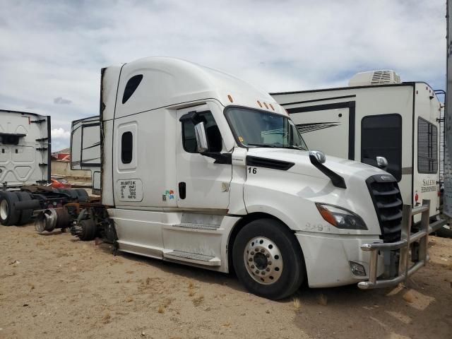 2022 Freightliner Cascadia 126