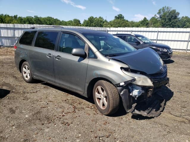 2012 Toyota Sienna LE