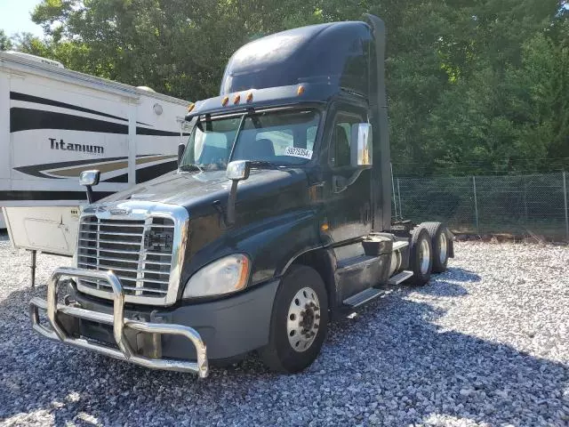 2014 Freightliner Cascadia 125