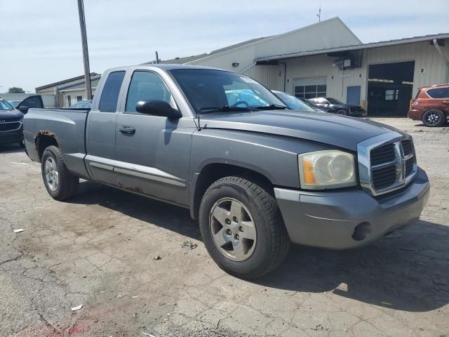 2005 Dodge Dakota SLT