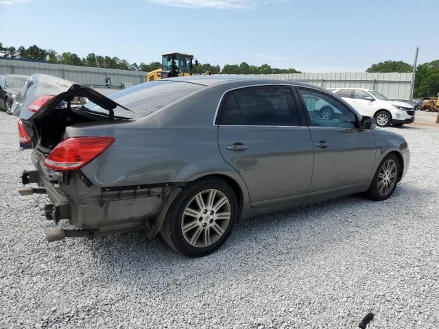 2005 Toyota Avalon XL