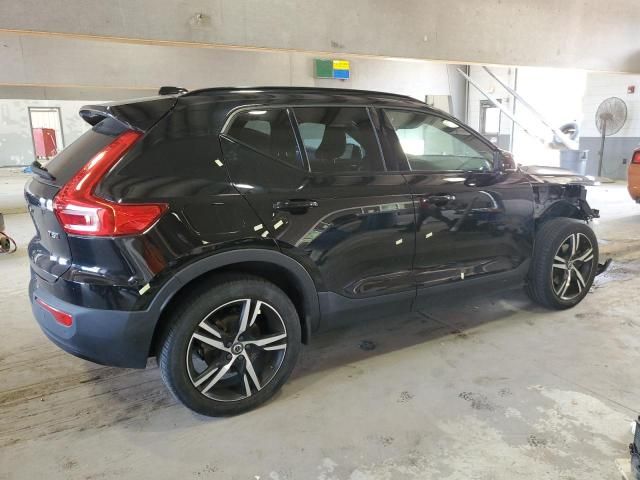 2021 Volvo XC40 T5 R-Design