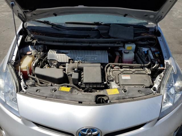 2014 Toyota Prius PLUG-IN