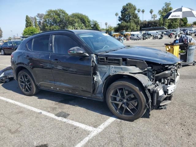 2021 Alfa Romeo Stelvio Sport