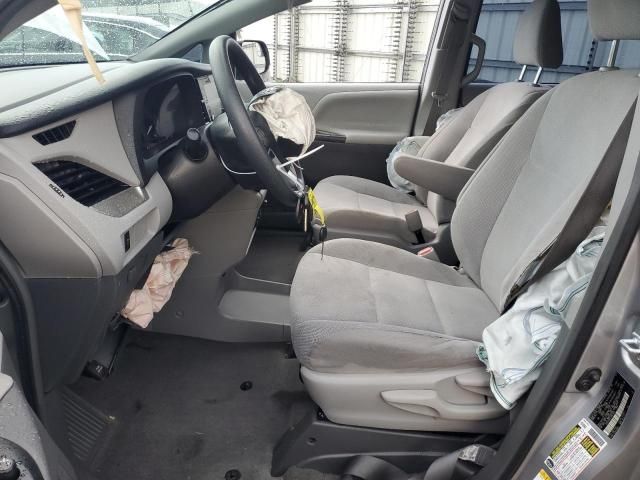 2018 Toyota Sienna L