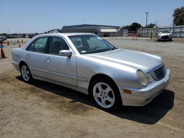 2001 Mercedes-Benz E 320