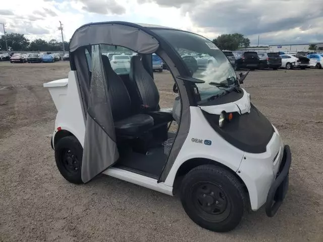 2019 Polaris 2019 Global Electric Motors E2