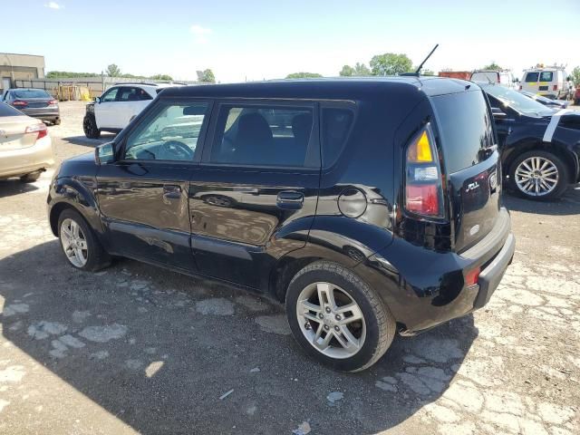 2010 KIA Soul +