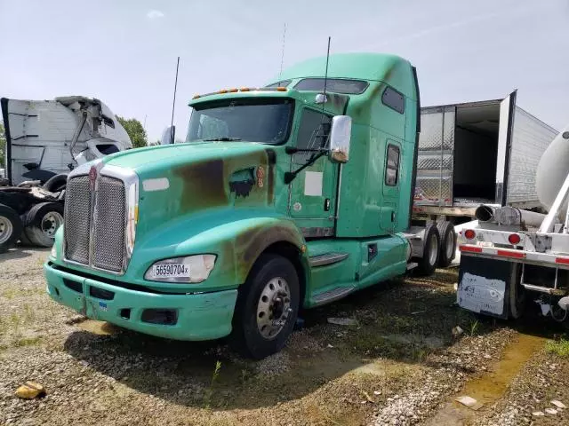 2012 Kenworth Construction T660