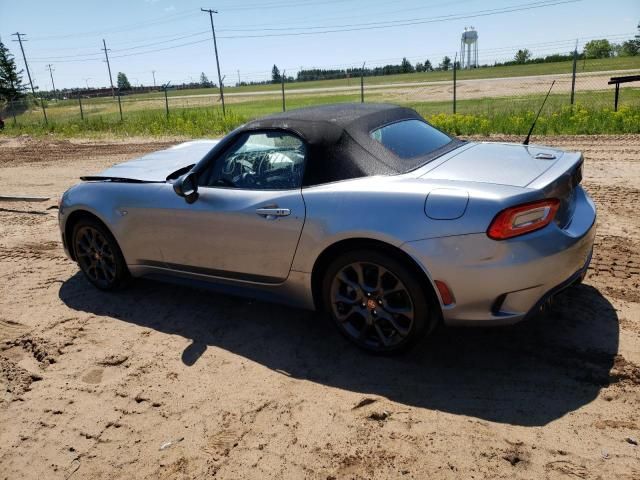 2017 Fiat 124 Spider Classica