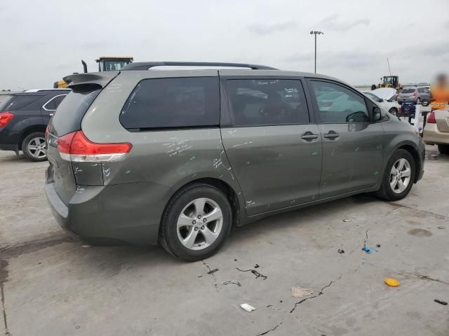 2011 Toyota Sienna LE