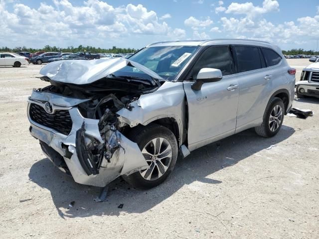 2020 Toyota Highlander Hybrid XLE