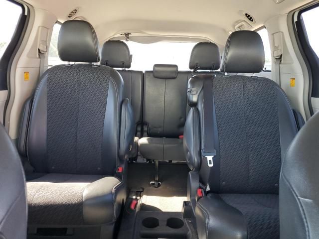 2012 Toyota Sienna Sport