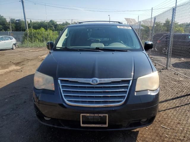 2009 Chrysler Town & Country Touring