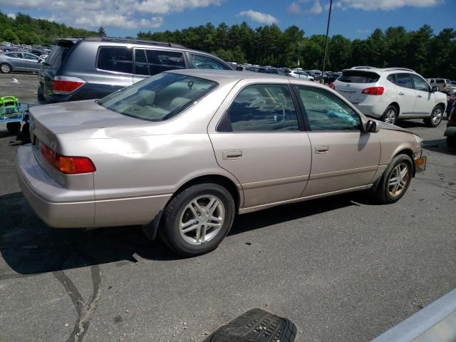 2000 Toyota Camry CE