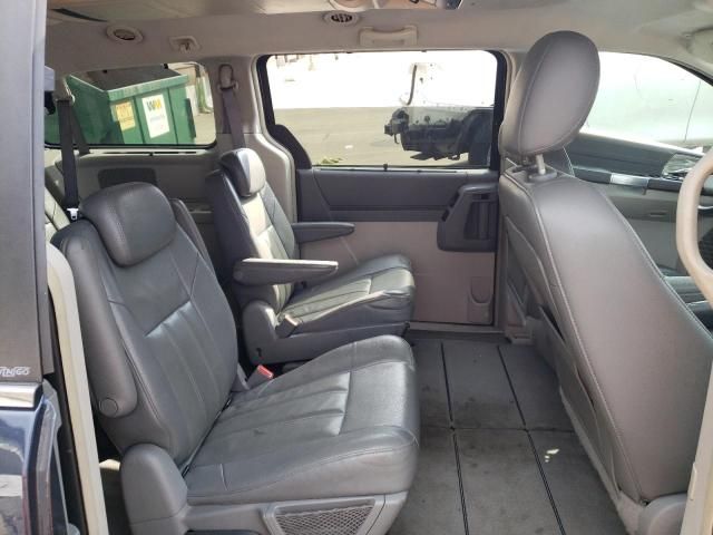 2008 Chrysler Town & Country Touring