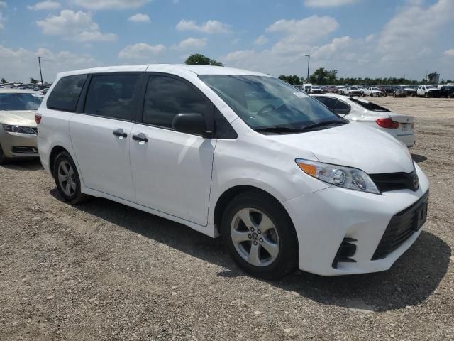 2018 Toyota Sienna L