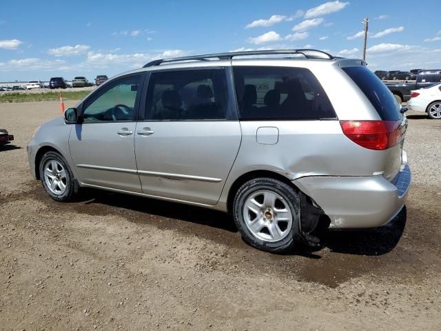 2004 Toyota Sienna CE