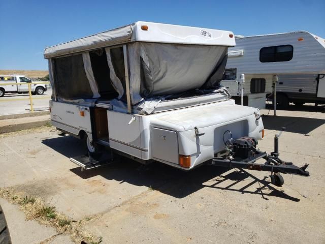 2004 Fleetwood Trailer