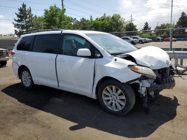 2013 Toyota Sienna XLE