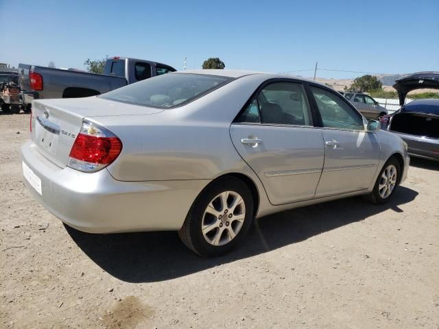 2005 Toyota Camry LE